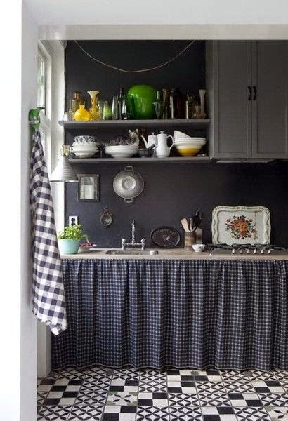 Langsir dapur akan memberi kesan yang besar terhadap perasaan dapur anda, sama seperti setiap bilik lain. Diy Langsir Table Top Dapur | Desainrumahid.com