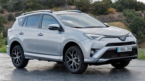 2017 Toyota Rav4 Hybrid Feel Wallpapers And Hd Images Car Pixel