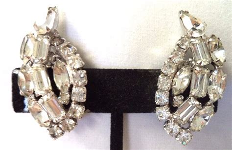 Stunning Vintage Estate Signed Kramer Rhinestone Clip Earrings G5466