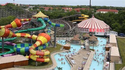 The Best Water Parks In Iowa To Visit From Lost Island To Adventure Bay
