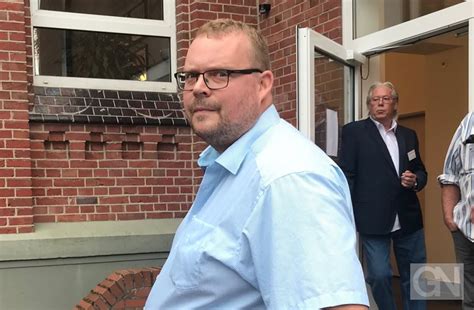 Alle kaufangebote ihrer region gibt es bei der wohnwelt der noz medien. Haus des AfD-Vorsitzenden mit Stein und Ei beworfen
