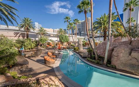 Pools Open And Heated All Year Round Las Vegas Entertainment
