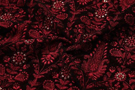 Embroidered Velvet Fabric 21173522
