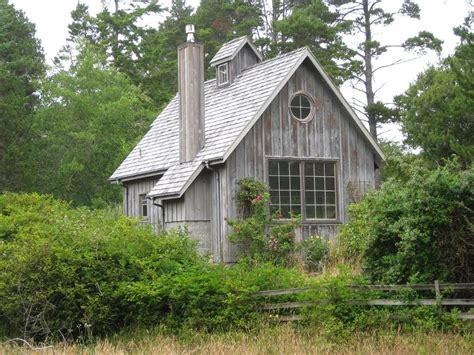 Top things to see near me, beaches, cruises, parks near me, underrated tourist. Ryan from Coos Bay, Oregon discovered this house that he ...