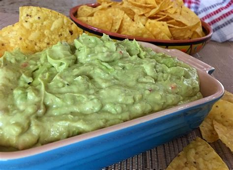 Creamy Spicy Guacamole Recipe Great Mexican Classic Club Foody