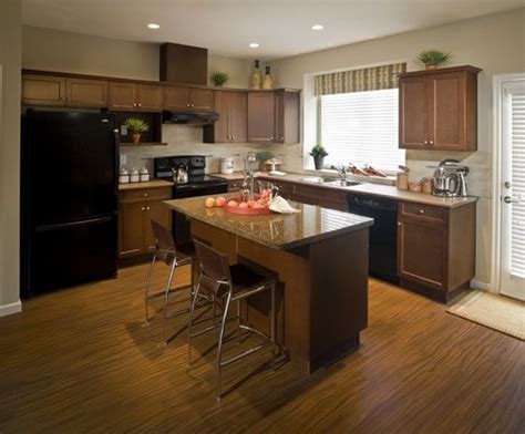 That's what we all think at first. Best Way To Clean Kitchen Cabinets | Cleaning Wood Cabinets