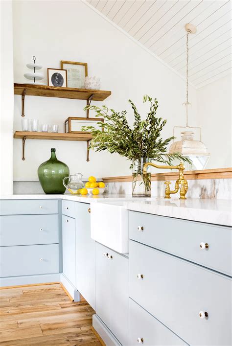 Farmhouse paint colors white tantra magic. Improve Your Home in Just a Few Days with These 32 Weekend ...