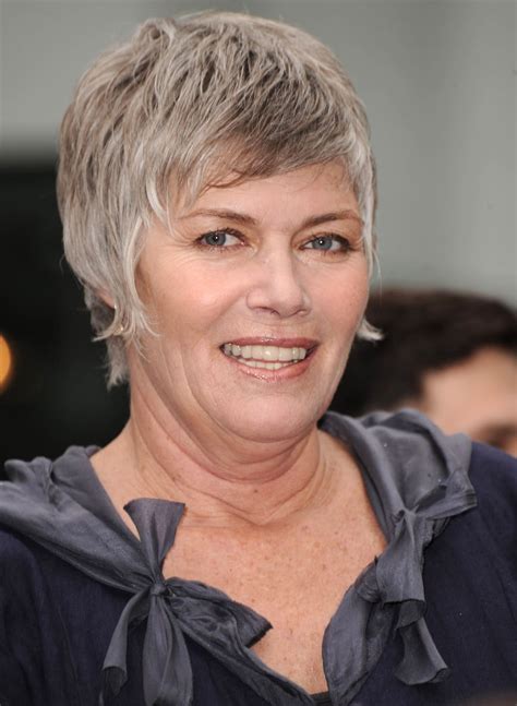 Kelly Mcgillis From Top Guns Age And Other Details About Her Tragic