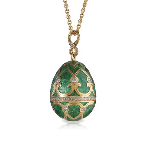 Oeuf Tsarskoye Selo Vert Viridian FabergÉ Egg Pendant FabergÉcom Gorgeous Jewelry Amazing