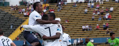 Head to head statistics and prediction, goals, past matches, actual form for ecuadorian we found streaks for direct matches between universidad catolica vs manta. Católica acaba con racha del Manta (2-1) | La República EC