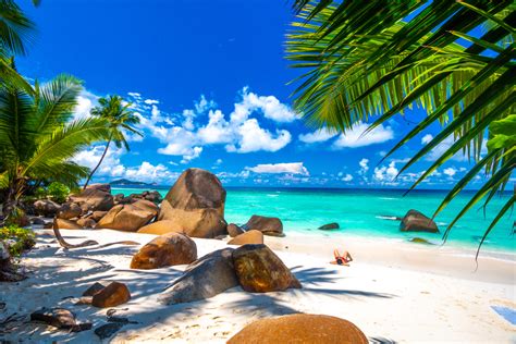 sɛʃɛl or seʃɛl), officially the republic of seychelles (french: À la découverte des Seychelles et ses plages paradisiaques ...