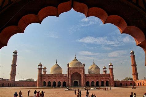 9 Best and Historical Places to Visit in Lahore, Pakistan - Tripoto