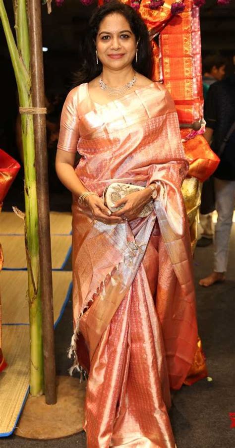 Singer Sunitha Stuns In Pink Kanjeevaram Saree Sitetitlesinger Sunitha Stuns In Pink