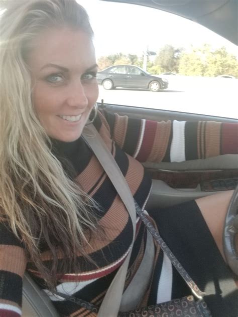 Rich Sugar Mummy In California Is Interested In You Get Connected Now