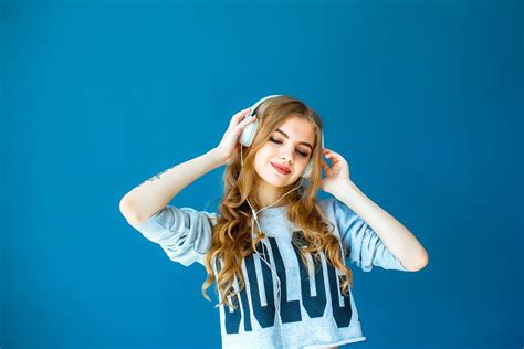 Afortunadamente, existen muchas páginas para escuchar música en streaming en internet, algunas son gratis y otras de pago, pero la mayoría cuentan con un amplio. Aplicaciones para escuchar música gratis durante la ...