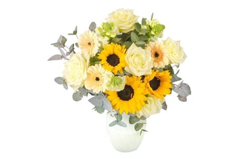 If, like many of our customers, you dislike the hustle and bustle of having to go into to town to visit flower shops, you will love our online florist. 9 best online florists, from Interflora to Serenata Flowers