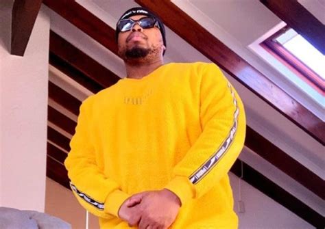 A club heater with a fresh video. DJ Dimplez recounts meeting Ronaldinho • illuminaija