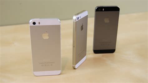 Apple Iphone 5s Vs 5c Comparison Wfeatures Huffpost Impact