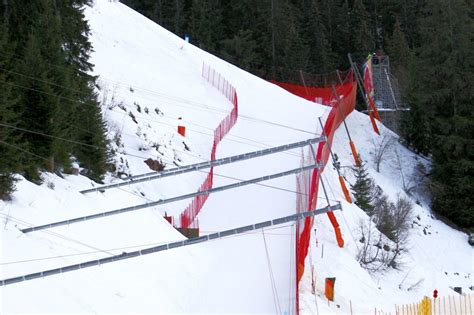 Egal ob basketball, wintersport oder radsport: Die Streif: Das Streckenprofil der härtesten Abfahrt der Welt - Sky Sport Austria
