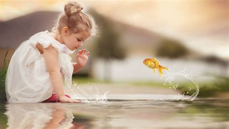 You can choose the image format you need and install it on absolutely any device, be it a smartphone, phone, tablet, computer or laptop. Cute Little Girl Is Playing On Water Wearing White Dress ...