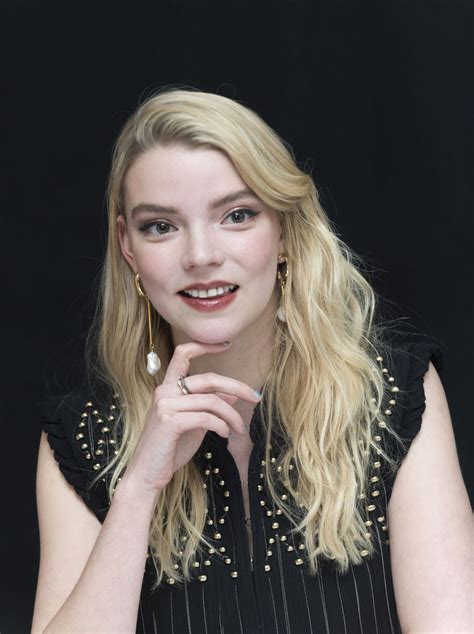 I recently added screen captures of anya as emma woodhouse in the film emma. ANYA TAYLOR-JOY at Glass Photocall in New York, January ...