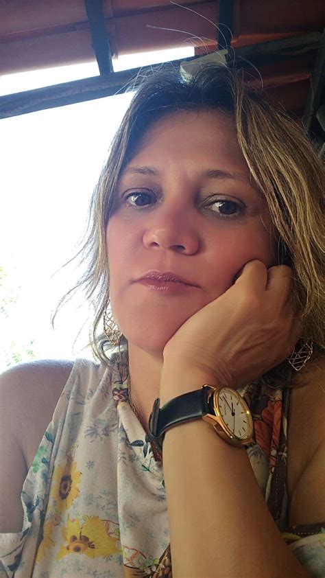 Visually plot complex concepts for a deeper learning experience. Ana Paula Ribeiro Rodrigues - UNIVERSIDADE ESTADUAL DO CEARÁ