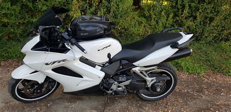 Honda vfr preceded this segment and still occupies it, thanks to its versatility and its reliability. Cubredepósito TPR5795 - HONDA VFR 800 VTEC [>= 2002 ...