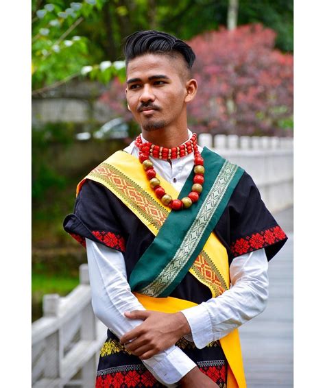 traditional-dress-of-meghalaya-for-men-and-women-lifestyle-fun