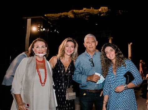 Οξεία κριτική κατά της υπουργού πολιτισμού, λίνας μενδώνη, άσκησε η βουλευτής της νδ όλγα κεφαλογιάννη, θέτοντας ζήτημα «πολιτικής ευθύνης» στην υπόθεση λιγνάδη. Στη Ρωμαϊκή Αγορά για την συναυλία ενός κορυφαίου συνθέτη ...
