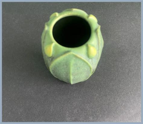 Grueby Jemerick Perhaps Arts And Crafts Pottery Leaf Flower Bud Vase Ruby Lane