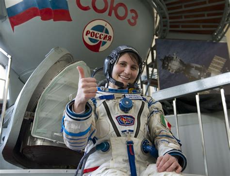 Italian european space agency astronaut, former italian air force pilot and engineer. Samantha Cristoforetti, le foto dell'astronauta - Corriere.it