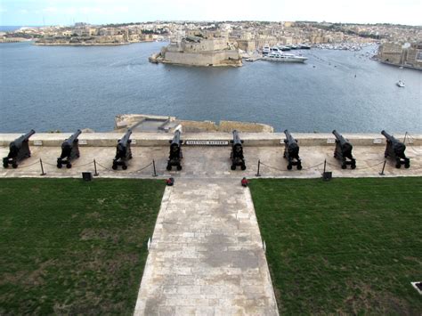 Visiting The Barrakka Gardens Of Valletta Malta Wanderwisdom