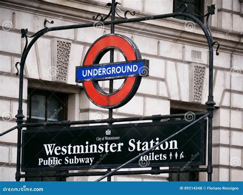 Stazione Della Metropolitana Di Londra Westminster Fotografia Stock