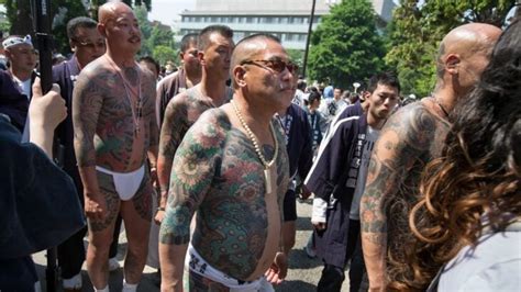 yakuza los sindicatos criminales japoneses con 400 años