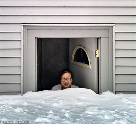 Boston Residents Mock Record Eight Foot Snowfalls Daily Mail Online