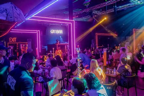 Best Boracay Nightlife Bars And Clubs White Beach Happy Hour Parties Guide To The Philippines