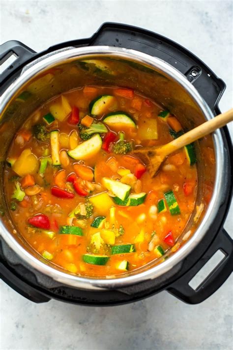 Here's a quick visual guide for this rotisserie chicken dinner recipe. Instant Pot Detox Vegetable Soup - The Girl on Bloor