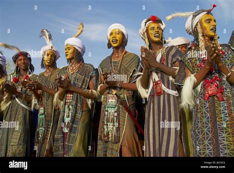 Africa Niger Men On The Gerewol Festival Stock Photo Alamy