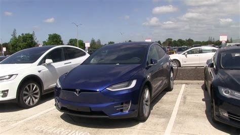 Choose from a massive selection of deals on second hand tesla model x blue cars from trusted tesla dealers! Tesla Model X deep blue metallic in the sun - YouTube