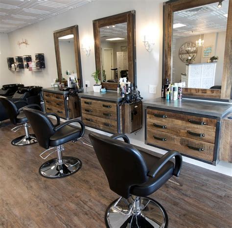 The Rustic Brush Hair Lounge At 329 Main St In Wallingford Friday