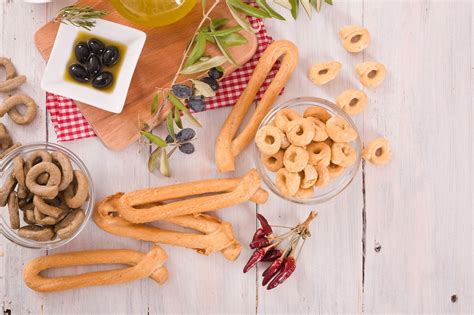 Italian Taralli Recipe How To Make This Addictive Cracker