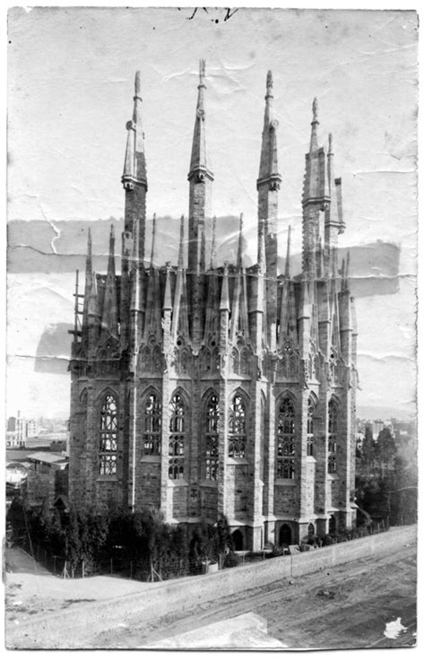 Ad Classics La Sagrada Familia Antoni Gaudi Archdaily Kulturaupice