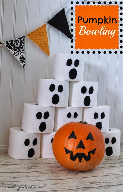 Pumpkin Bowling Halloween Party Game I Dig Pinterest