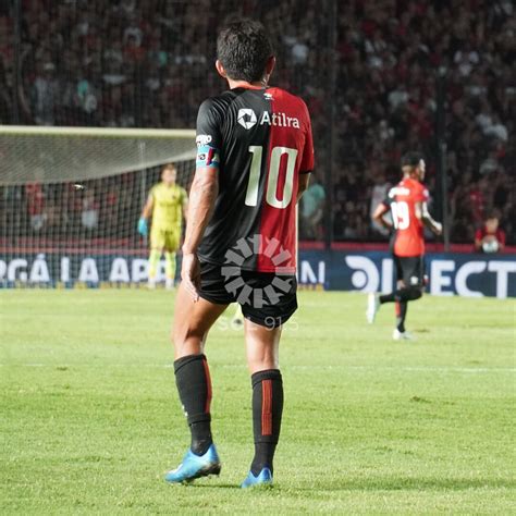 Según pudo saber doble amarilla, desde el club platense creen que las. "La despedida del Pulga Rodríguez quiero que sea en ...