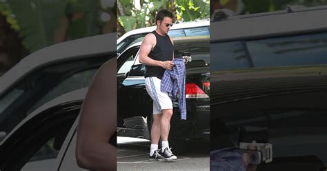 Matthew Perry Drops Weight Looks Slim After Shocking Appearance At