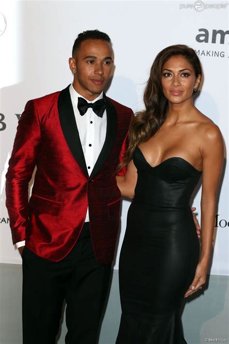 Lewis Hamilton Et Sa Compagne Nicole Scherzinger Photocall De La Soir E Amfar S St Cinema