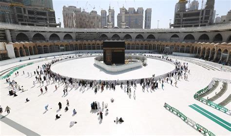 Prosedur itu akan diteruskan secara berperingkat kepada kategori jemaah lain, termasuk yang berusia atas 18 tahun. Ibadah Umrah Dibuka Semula Secara Berperingkat Mulai 4 Oktober