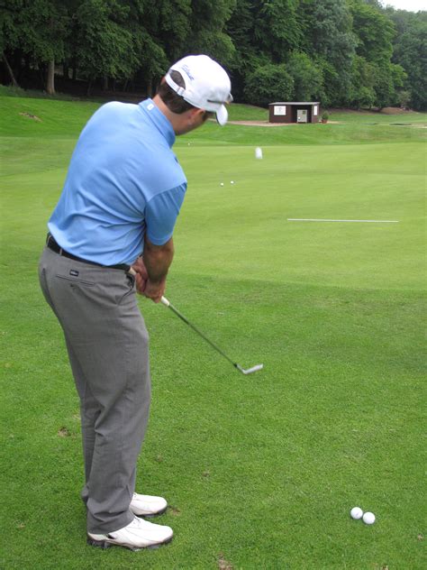 Golf Practice Drills: chipping distances | GolfMagic
