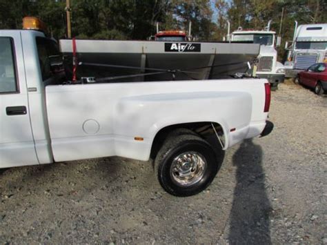 Purchase Used 1995 Chev 3500 4wd Dually Snow Plowsalt Spreader Work