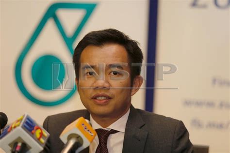How has petronas dagangan berhad's share price performed over time and what events caused price changes? Petronas Dagangan appoints Aadrin Azly as new COO | New ...